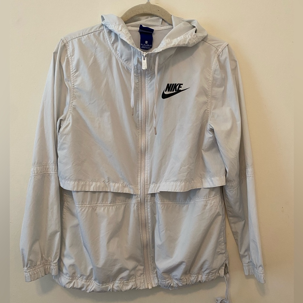Nike women’s windbreaker size XS